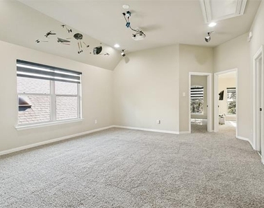2450 Sunderland Lane - Photo Thumbnail 11
