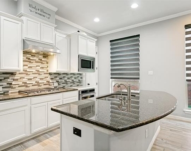 2450 Sunderland Lane - Photo Thumbnail 9
