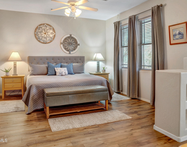 11500 E Cochise Drive - Photo Thumbnail 8