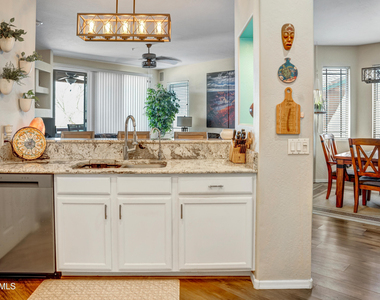 11500 E Cochise Drive - Photo Thumbnail 6