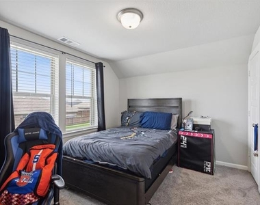 1877 Arbor Drive - Photo Thumbnail 24