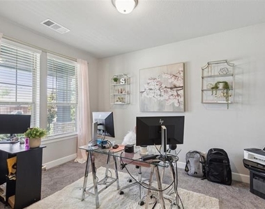 1877 Arbor Drive - Photo Thumbnail 3