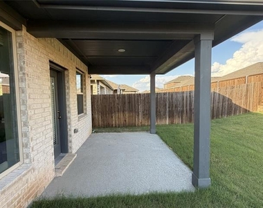 1877 Arbor Drive - Photo Thumbnail 26