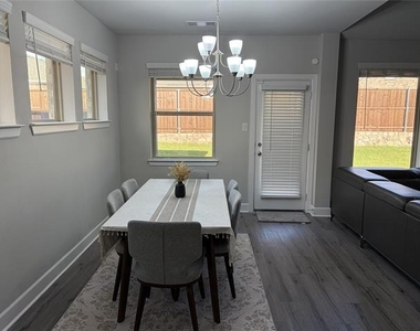 1877 Arbor Drive - Photo Thumbnail 11