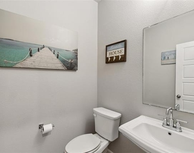 1877 Arbor Drive - Photo Thumbnail 4