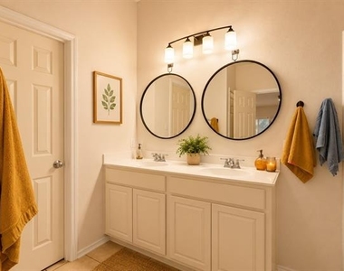 3705 Applewood Road - Photo Thumbnail 9