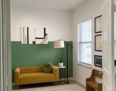 1816 Purtis Creek Drive - Photo Thumbnail 12