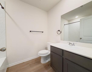 218 Alice Springs Lane - Photo Thumbnail 22