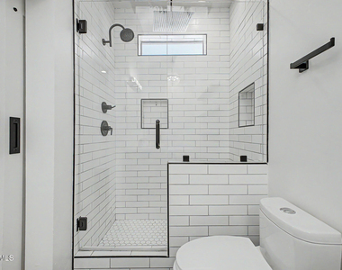 2312 E Curnow Drive - Photo Thumbnail 16