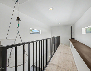 2312 E Curnow Drive - Photo Thumbnail 22