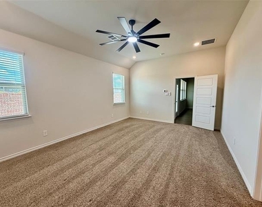 217 Beechwood Avenue - Photo Thumbnail 20