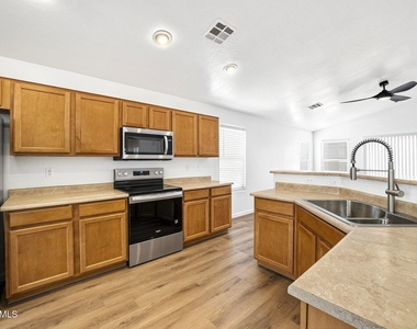 1582 E Leaf Road - Photo Thumbnail 3