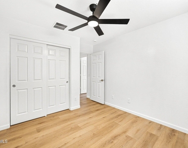 1582 E Leaf Road - Photo Thumbnail 22
