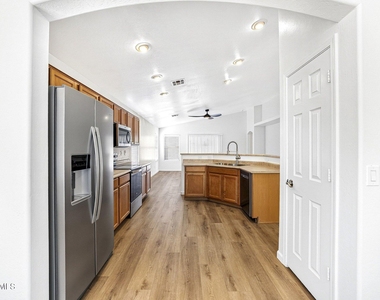 1582 E Leaf Road - Photo Thumbnail 2