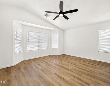 1582 E Leaf Road - Photo Thumbnail 11