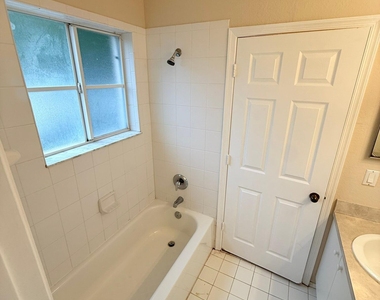 905 N Santa Catalina Circle - Photo Thumbnail 28