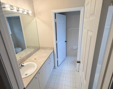 905 N Santa Catalina Circle - Photo Thumbnail 27