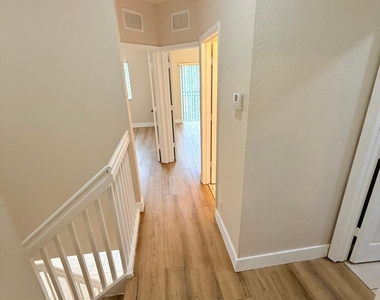 905 N Santa Catalina Circle - Photo Thumbnail 13