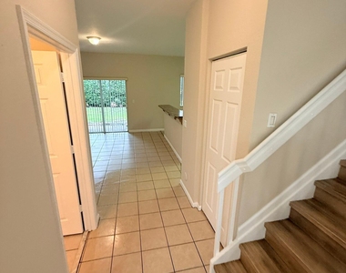 905 N Santa Catalina Circle - Photo Thumbnail 4