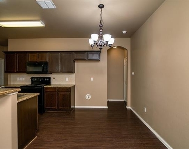 1430 Piedmont Drive - Photo Thumbnail 6