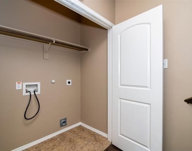 1430 Piedmont Drive - Photo Thumbnail 9