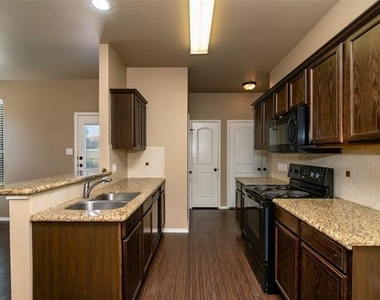 1430 Piedmont Drive - Photo Thumbnail 7