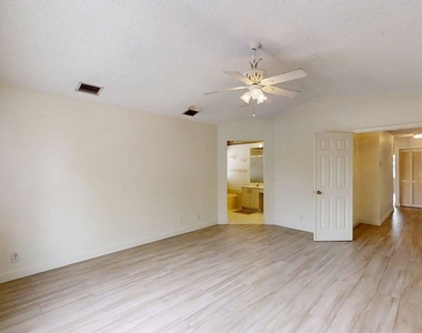 23330 La Vida Way - Photo Thumbnail 18