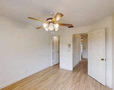 23330 La Vida Way - Photo Thumbnail 31