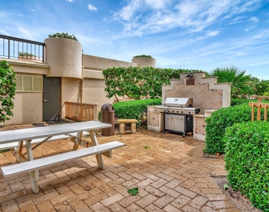 5380 N Ocean Drive - Photo Thumbnail 42