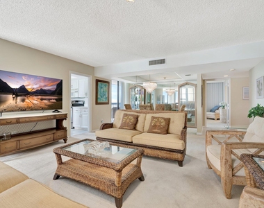 5380 N Ocean Drive - Photo Thumbnail 9