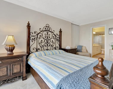 5380 N Ocean Drive - Photo Thumbnail 21