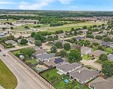 1618 Pin Oak Trail - Photo Thumbnail 27