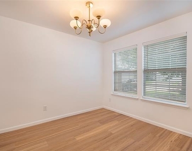 1618 Pin Oak Trail - Photo Thumbnail 21