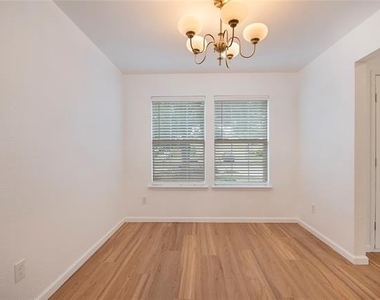 1618 Pin Oak Trail - Photo Thumbnail 22