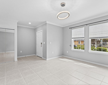681 Sw Millard Drive - Photo Thumbnail 32