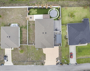 681 Sw Millard Drive - Photo Thumbnail 57