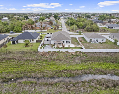 681 Sw Millard Drive - Photo Thumbnail 65
