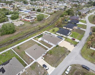 681 Sw Millard Drive - Photo Thumbnail 68