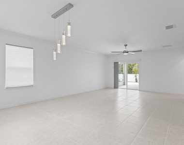 681 Sw Millard Drive - Photo Thumbnail 19