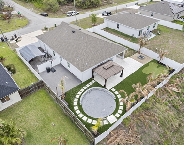 681 Sw Millard Drive - Photo Thumbnail 58