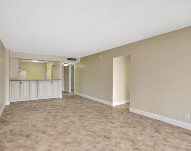 3 Royal Palm Way - Photo Thumbnail 13