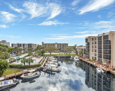 3 Royal Palm Way - Photo Thumbnail 26