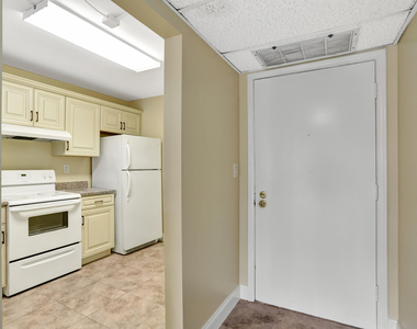3 Royal Palm Way - Photo Thumbnail 1