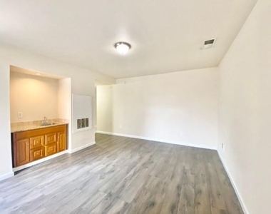 8001c Rothington Road - Photo Thumbnail 4