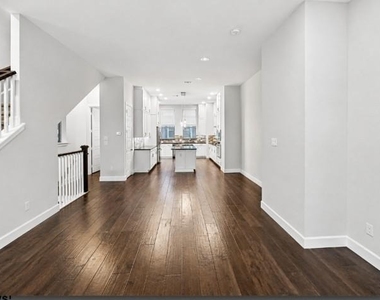 1367 Branchwood Place - Photo Thumbnail 16