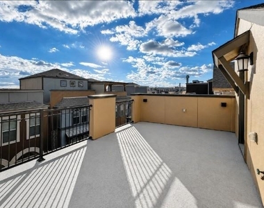 1367 Branchwood Place - Photo Thumbnail 27