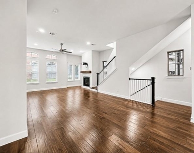 1367 Branchwood Place - Photo Thumbnail 9