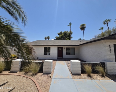 5835 E Acoma Drive - Photo Thumbnail 2