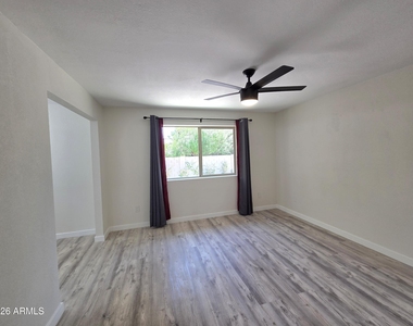 5835 E Acoma Drive - Photo Thumbnail 26