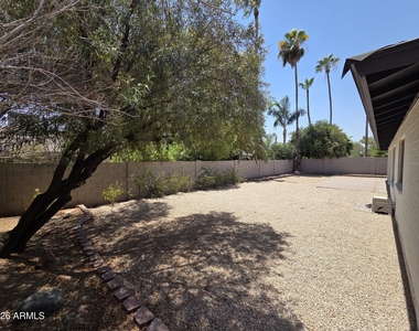 5835 E Acoma Drive - Photo Thumbnail 45